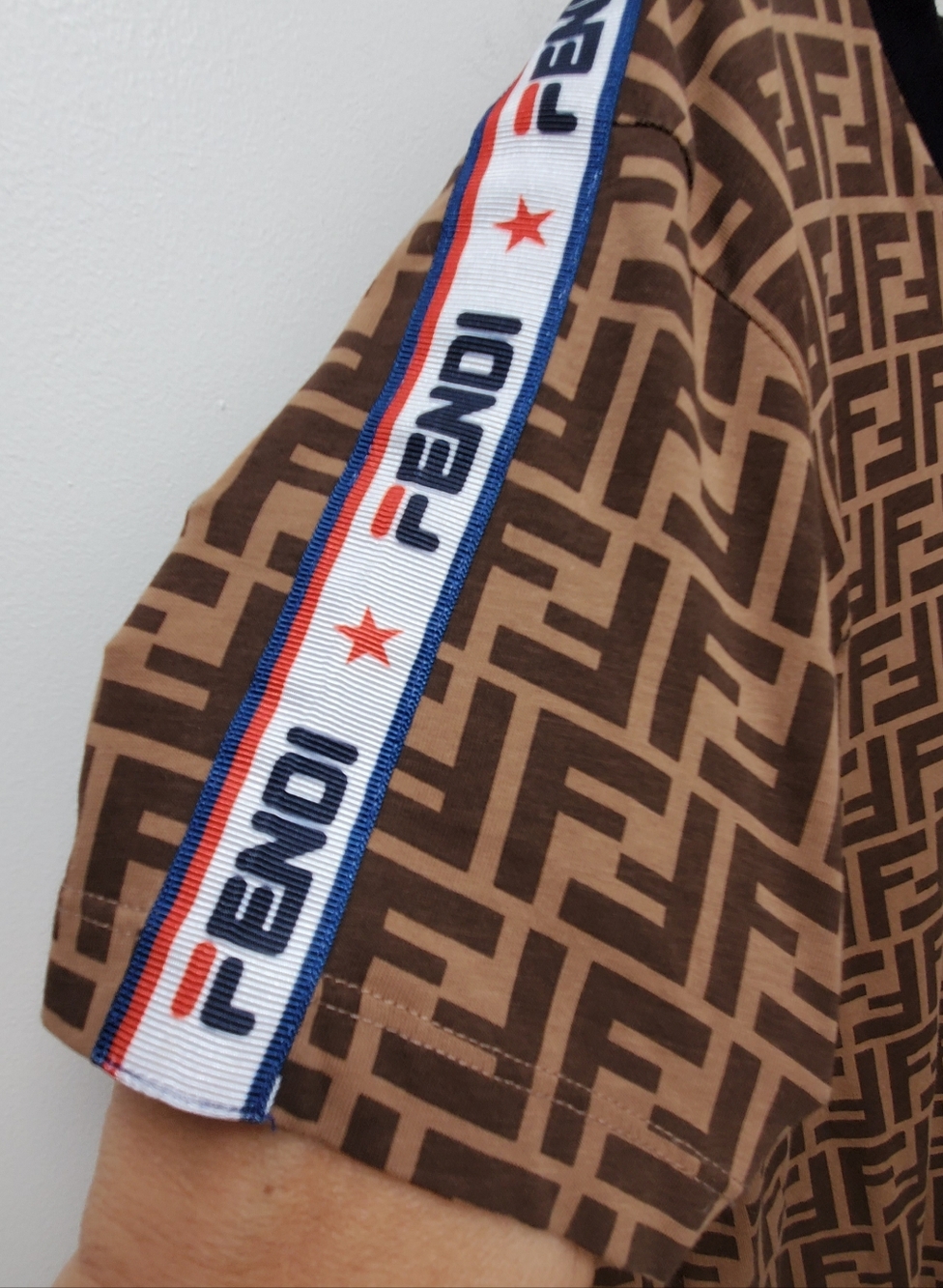 Fendi × Fila Collab Brown Cotton Logo Made In Italy Short Sleeve Tshirt Sz Small - Picture 4 of 6